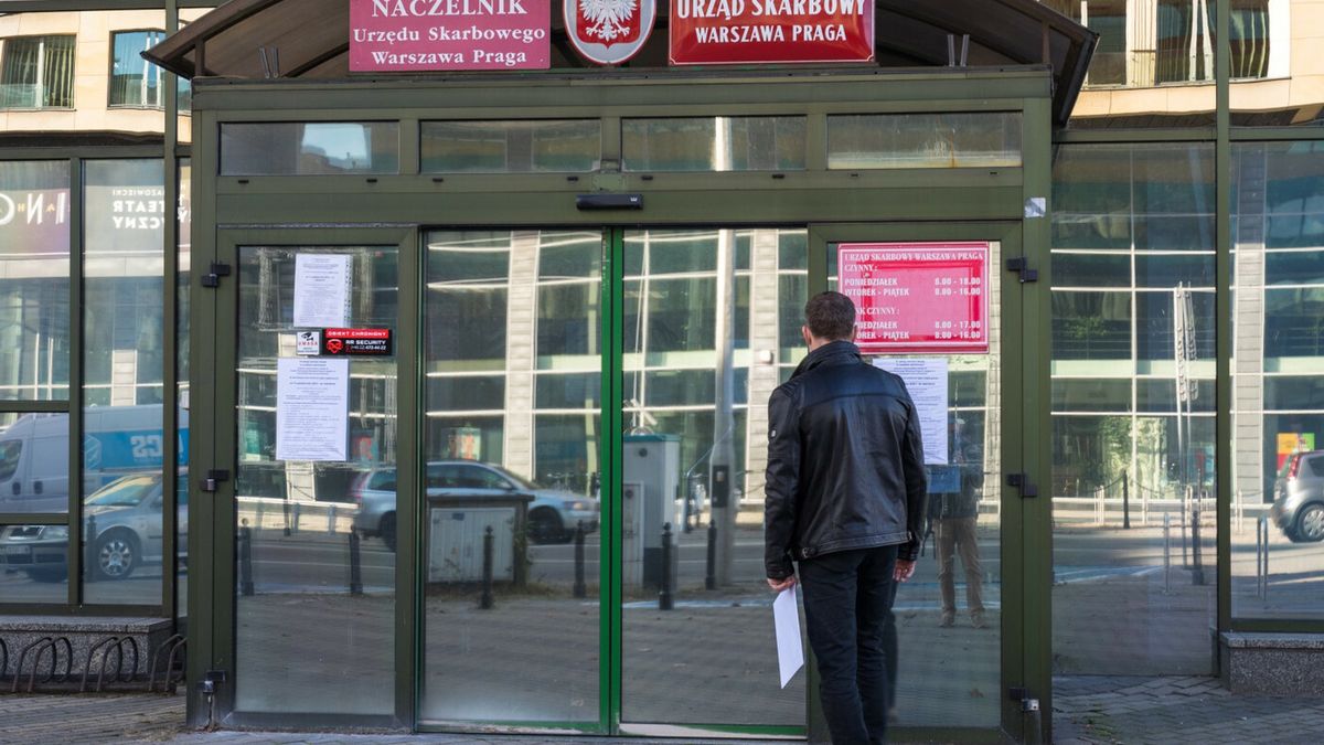 Resort finansów uznał, że zmiany chroniące biznes przed błędami we wdrażaniu Polskiego Ładu byłyby za drogie – pisze "Rz" 