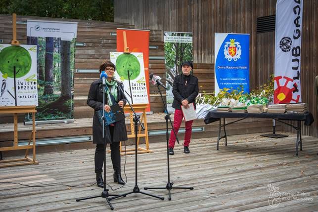 Warszawa. Justyna Glusman, dyrektorka koordynatorka ds. zrównoważonego rozwoju i zieleni m.st. Warszawy podczas inauguracji