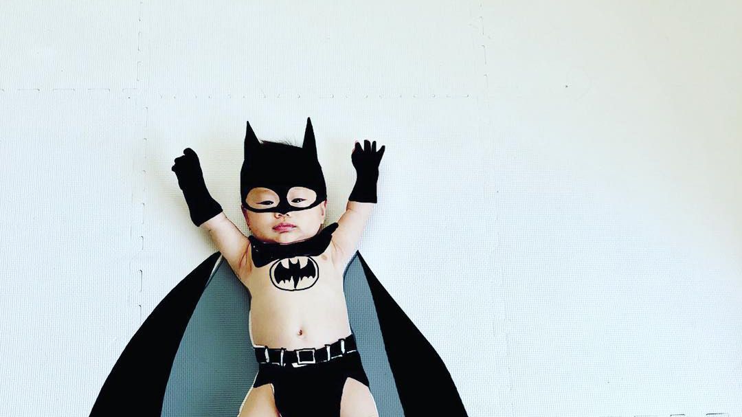 Kreatywny ojciec fotografuje życie swoich maluchów w zabawny sposób 1