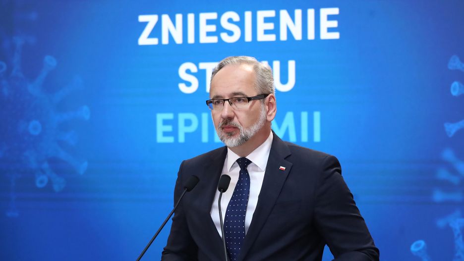 Adam Niedzielski
Warszawa, 06.05.2022. Koronawirus w Polsce. Minister zdrowia Adam Niedzielski podczas konferencji prasowej w siedzibie resortu w Warszawie, 6 bm. Spotkanie dotyczy�o zniesienia od 16 bm. stanu epidemii w Polsce. (tg/doro) PAP/Tomasz Gzell
Tomasz Gzell
briefing prasowy, covid, covid-19, epidemia, epidemie i zarazy, epidemii, konferencja prasowa, koronawirus w polskce, minister, polityk, polityka, sars-cov-2, stan epidemii, zdrowia, zniesienie