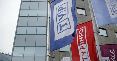 Anonimowa pracownica wyjawia, jakie nastroje mają panować w TVP. Została WYŚMIANA, gdy pokazała CV: "To BILET W JEDNĄ STRONĘ"
