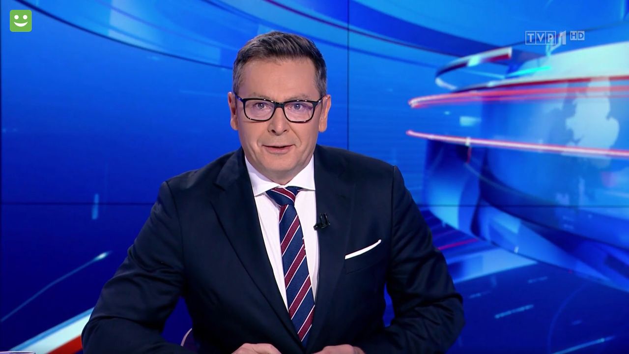 Michał Adamczyk pokusił się o zaskakującą pointę na koniec "Wiadomości"