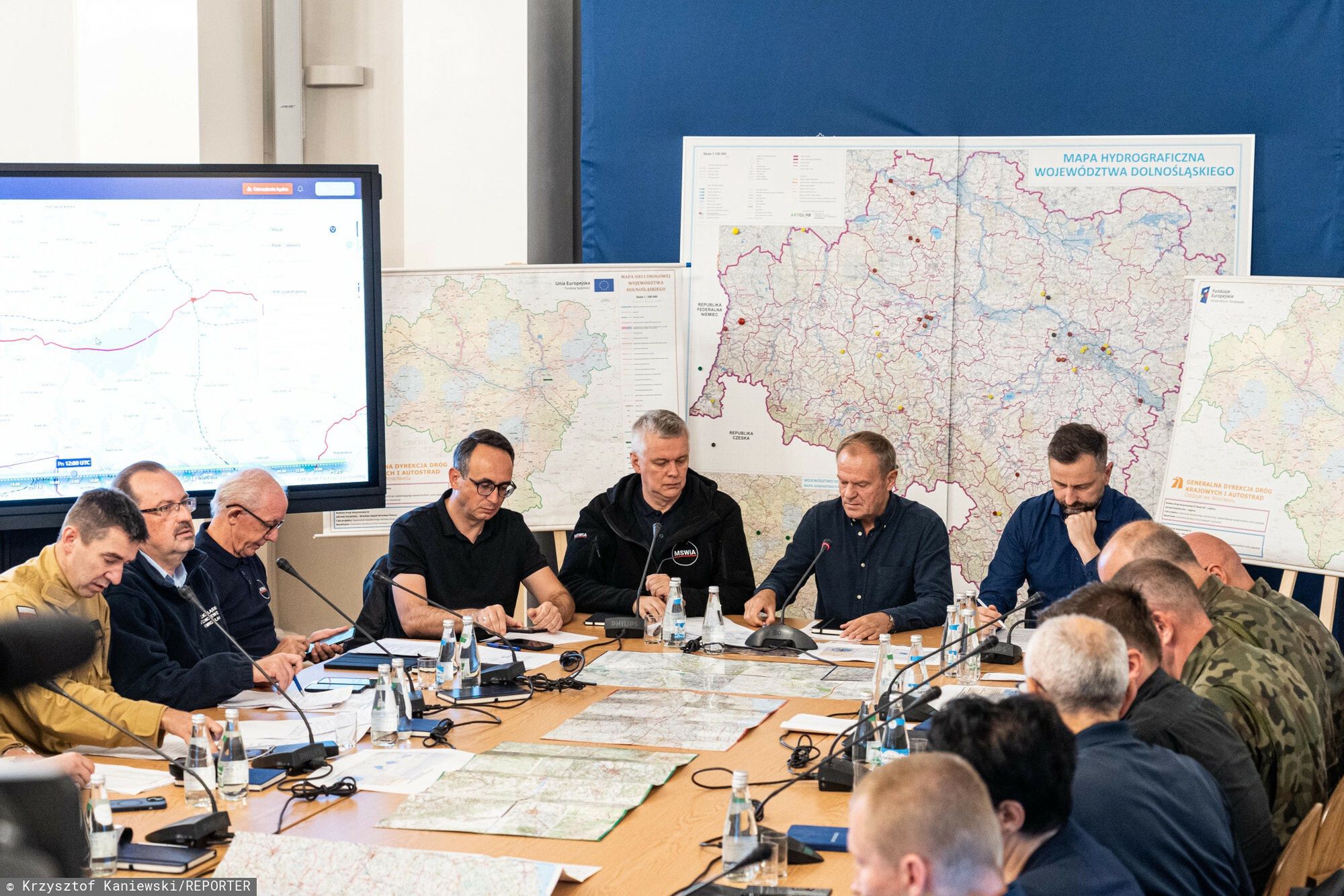 Sztab kryzysowy we Wroclawiu z udzialem Donalda Tuska
17.09.2024 Wroclaw Posiedzenie sztabu kryzysowego  n/z Donald Tusk Tomasz Siemoniak Wlodimierz Kosiniak-Kamysz fot. Krzysztof Kaniewski/REPORTER
Krzysztof Kaniewski/REPORTER