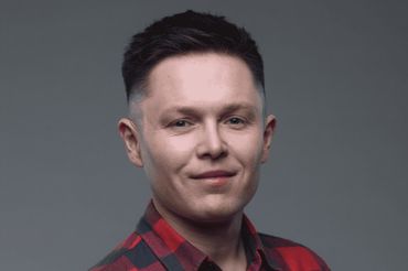 Tomasz Ćwiąkała wraca po roku przerwy do Canal+ Sport. 