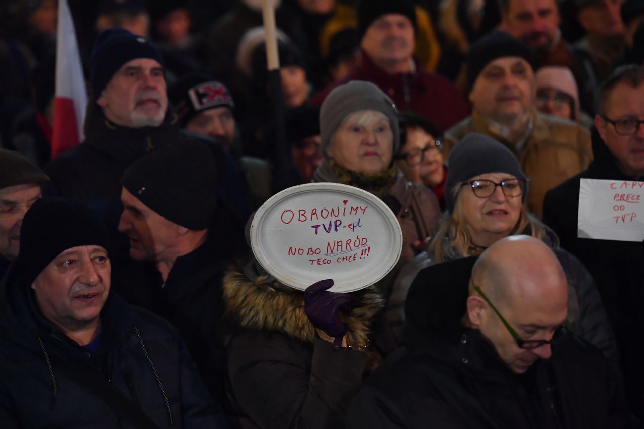 Poważna wpadka w "Wiadomościach". Zła passa TVP nie ma końca