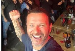 Radosław Majdan pokazał fotki z "pępkowego". Bawił się w modnej restauracji
