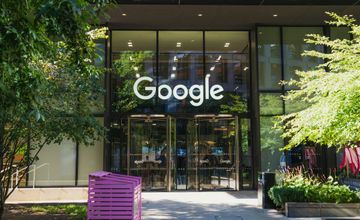 Wielka Brytania chce ograniczyć dominację Google'a. Nowe przepisy mają dać wydawcom większą kontrolę nad AI