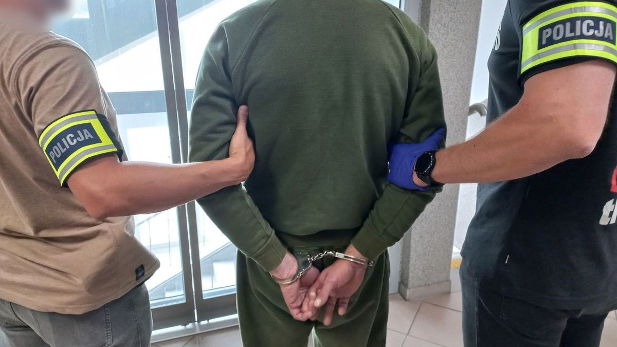 42-latek, który z nożem zaatakował