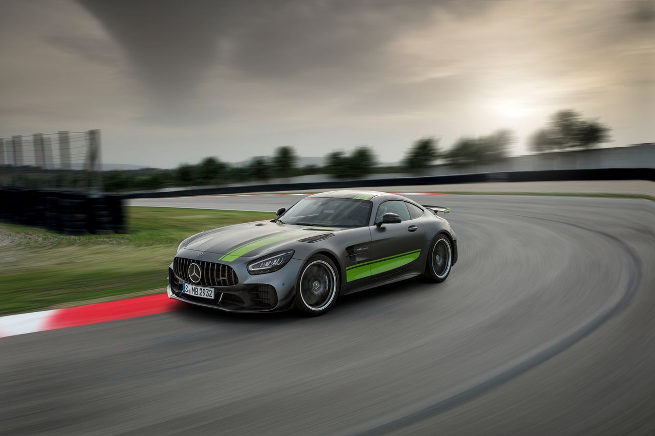 Mercedes-AMG GT R PRO