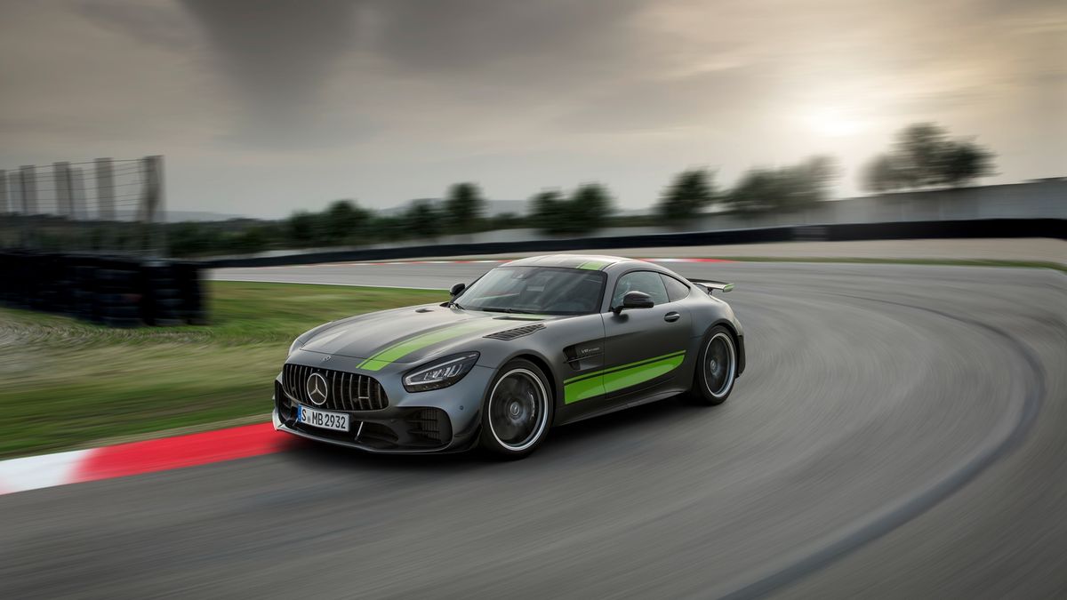 Mercedes-AMG GT R PRO