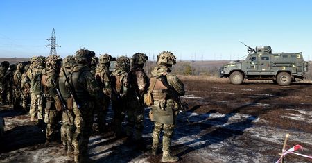 "Rosja okrążyła Ukrainę". Generał Roman Polko mówi o ruchach wojsk Putina
