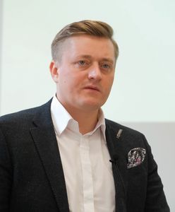 "Dość poniżające". Pełnomocnik Romanowskiego ujawnia szczegóły akcji