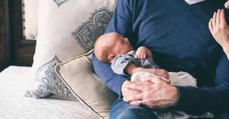 Koniec z urlopem macierzyńskim? Jest petycja w sprawie zmian
