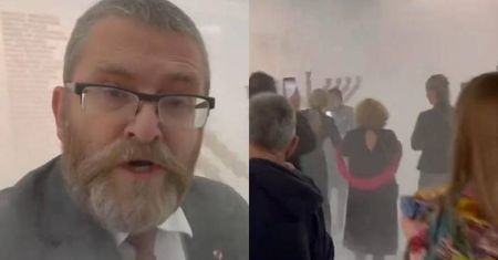 Skandal w Sejmie. Grzegorz Braun użył GAŚNICY, by zgasić menorę chanukową! (WIDEO)