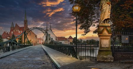 Pogoda we Wrocławiu. Prognoza na niedzielę 21 grudnia. Niskie chmury i poranne mgły
