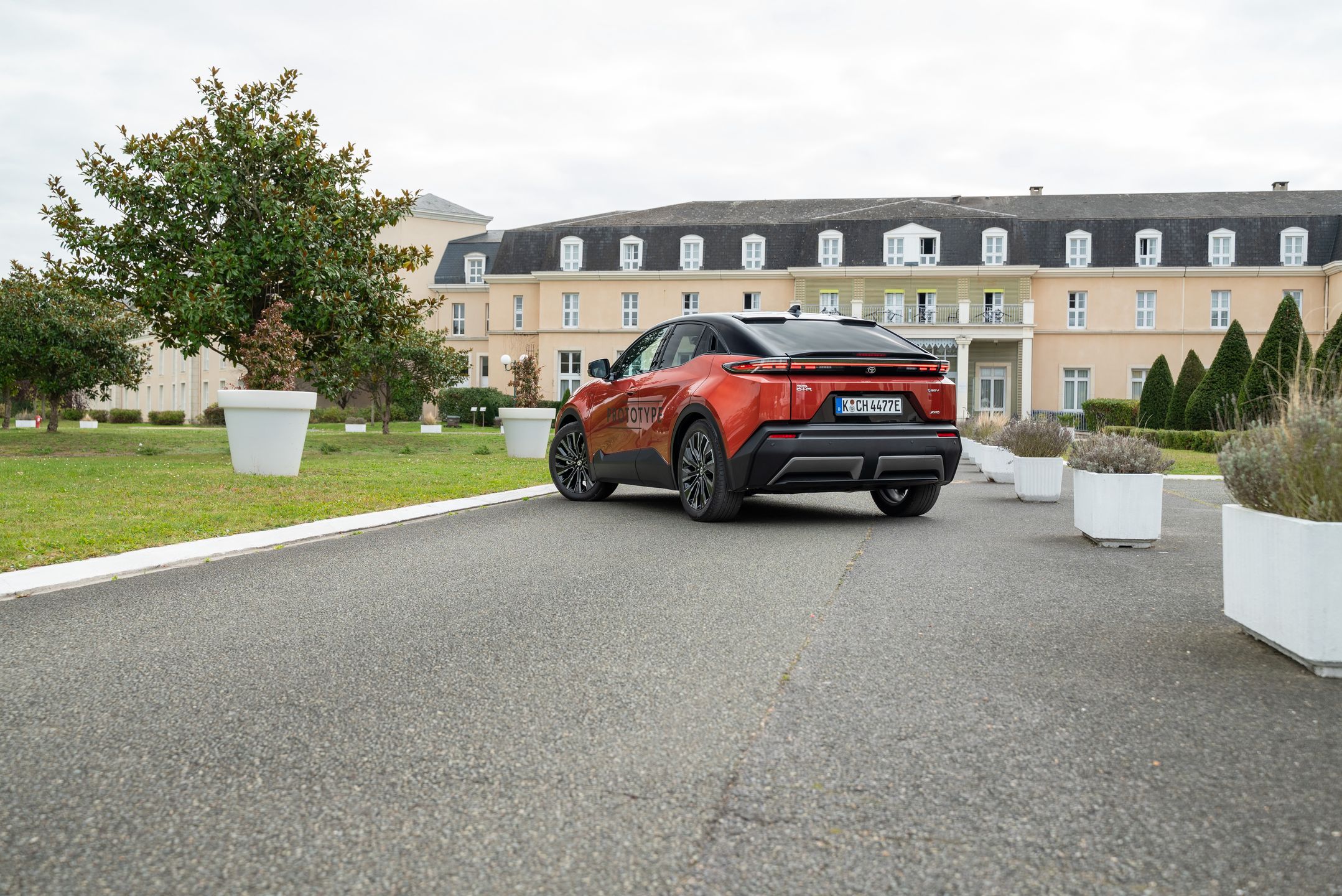Toyota C-HR+