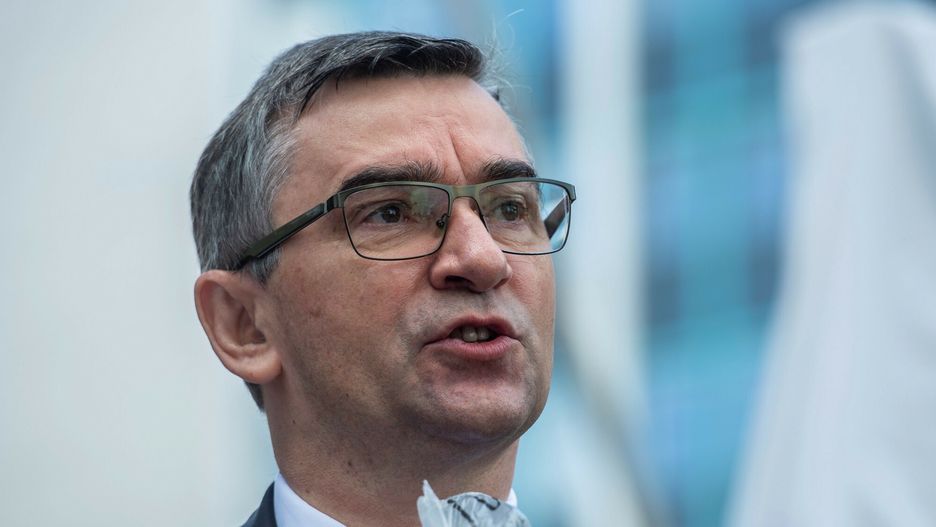 W Berlinie ods?oni?to pomnik upami?tniaj?cy polskich ?o?nierzyPoland's ambassador to Germany  Andrzej Przylebski addresses guests during the unveiling of a monument commemorating the "Polish Liberators of Berlin" on September 1, 2020 in Berlin's Charlottenburg district. - The plaque commemorates the men and the women of the 1st Polish army who fought in the battle of Berlin in 1945 with allied forces. (Photo by John MACDOUGALL / AFP)JOHN MACDOUGALL