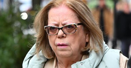 Elżbieta Zapendowska na pogrzeb Soyki przybyła na wózku inwalidzkim. "Żadna operacja mi już nie pomoże"