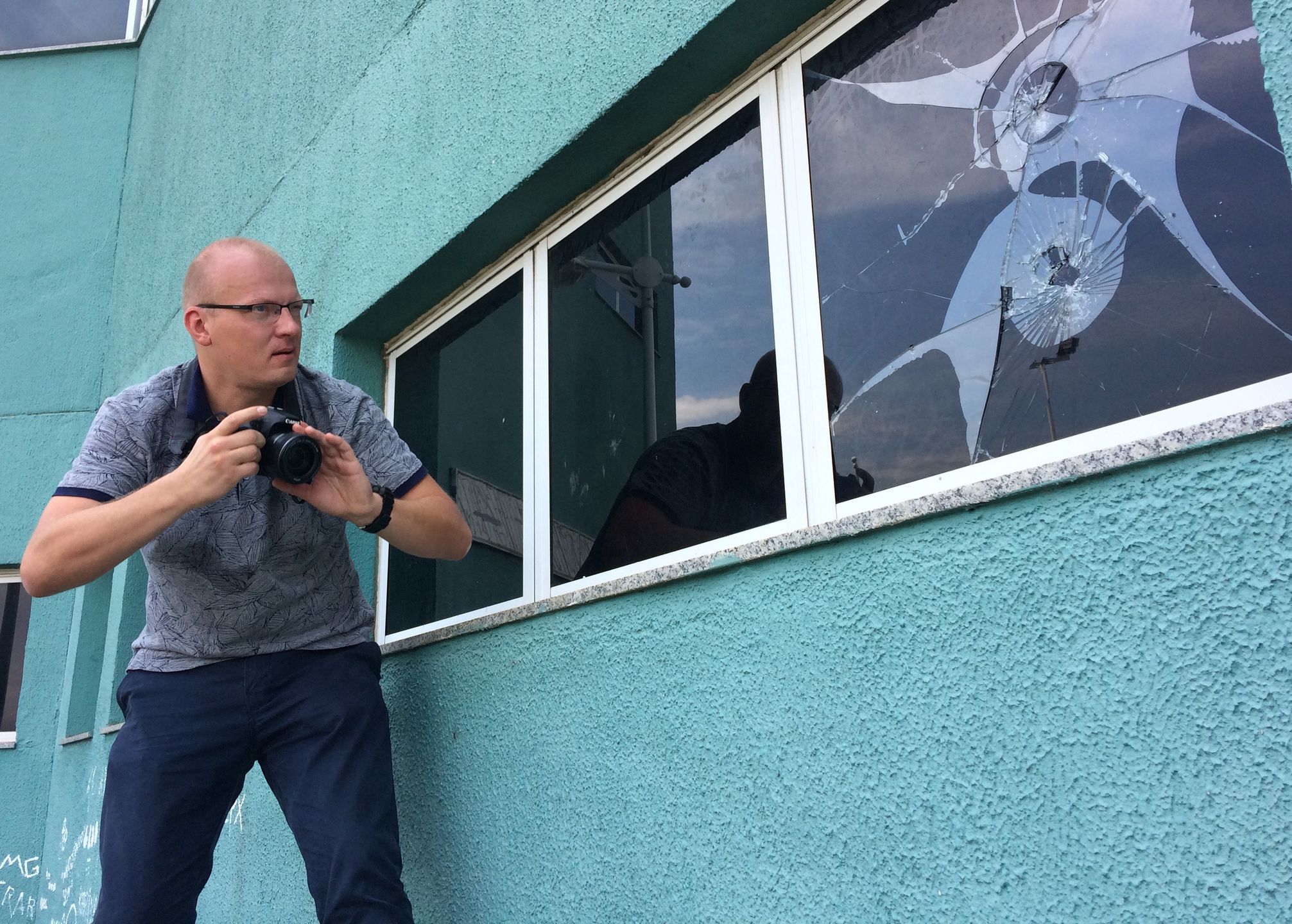 Łukasz Czeszumski podczas zbierania materiału do swojej książki