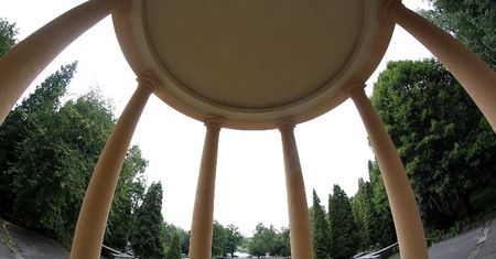 Chorzów. W Parku Śląskim trwają remonty alejek