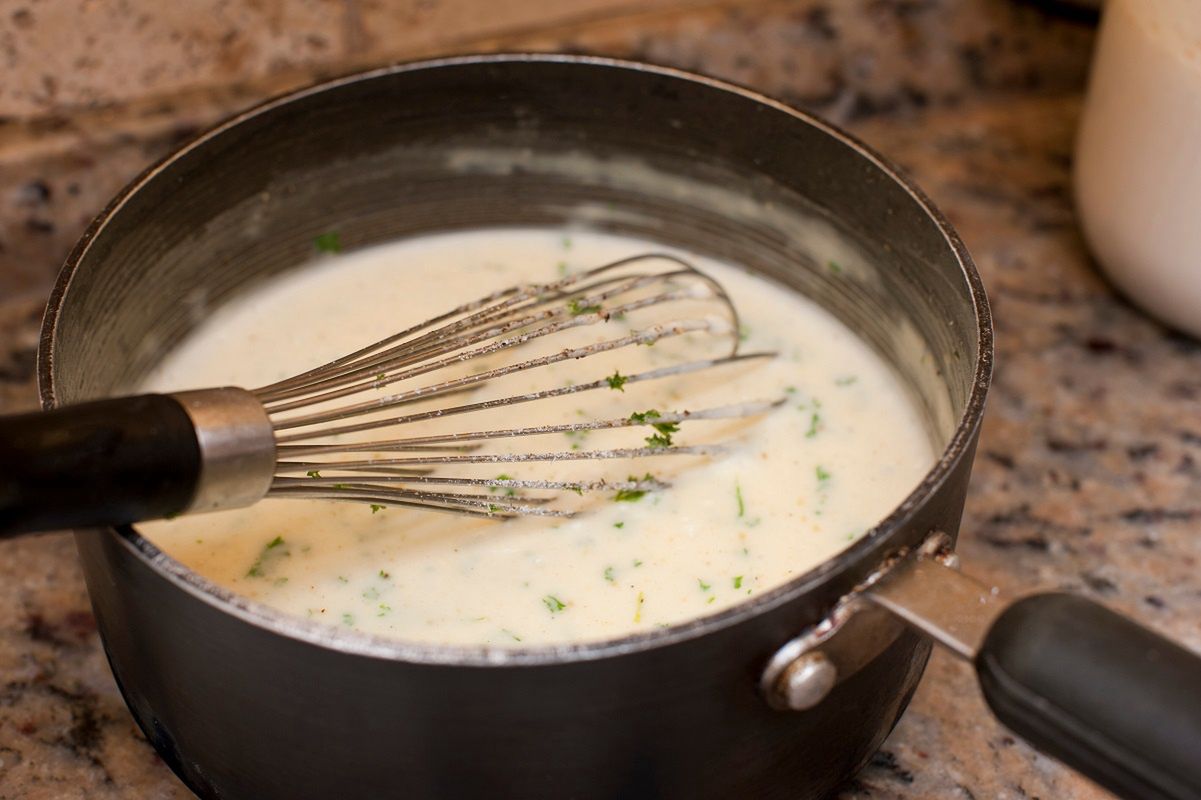 Forget about roux and cream. This is how you can easily thicken any sauce.