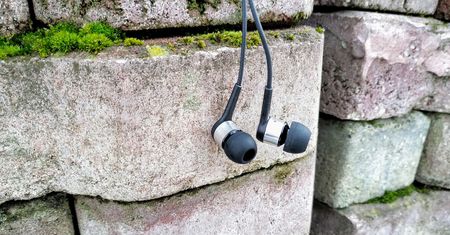 Beyerdynamic Byron to jedne z najlepszych słuchawek za mniej niż 200 zł [TEST]