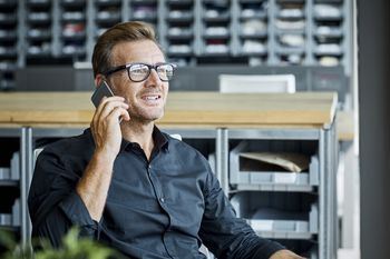 Rozmowy przez telefon. Ile wiesz o codziennych pogaduszkach?