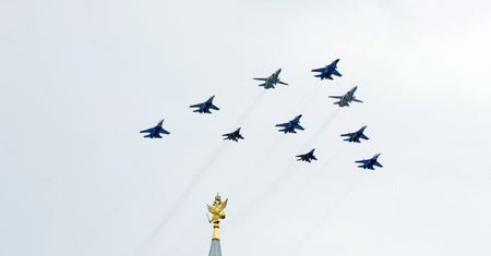"Zmęczenie rosyjskich załóg". Zrzucają bomby na własne terytorium