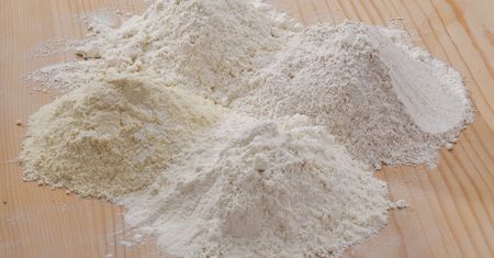 Najzdrowszy rodzaj mąki, więc śmiało dodawaj do naleśników i ciast. Zbija cholesterol i poprawia trawienie