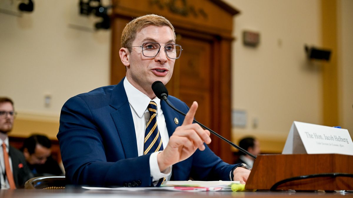 Jacob Helberg, zastępca sekretarza stanu USA ds. gospodarczych