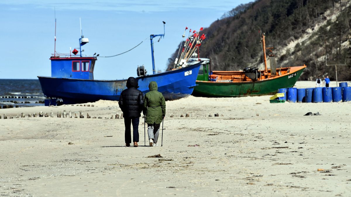 Tegoroczne wakacje spędzimy raczej w ustronnych pensjonatach niż w nadmorskich hotelach