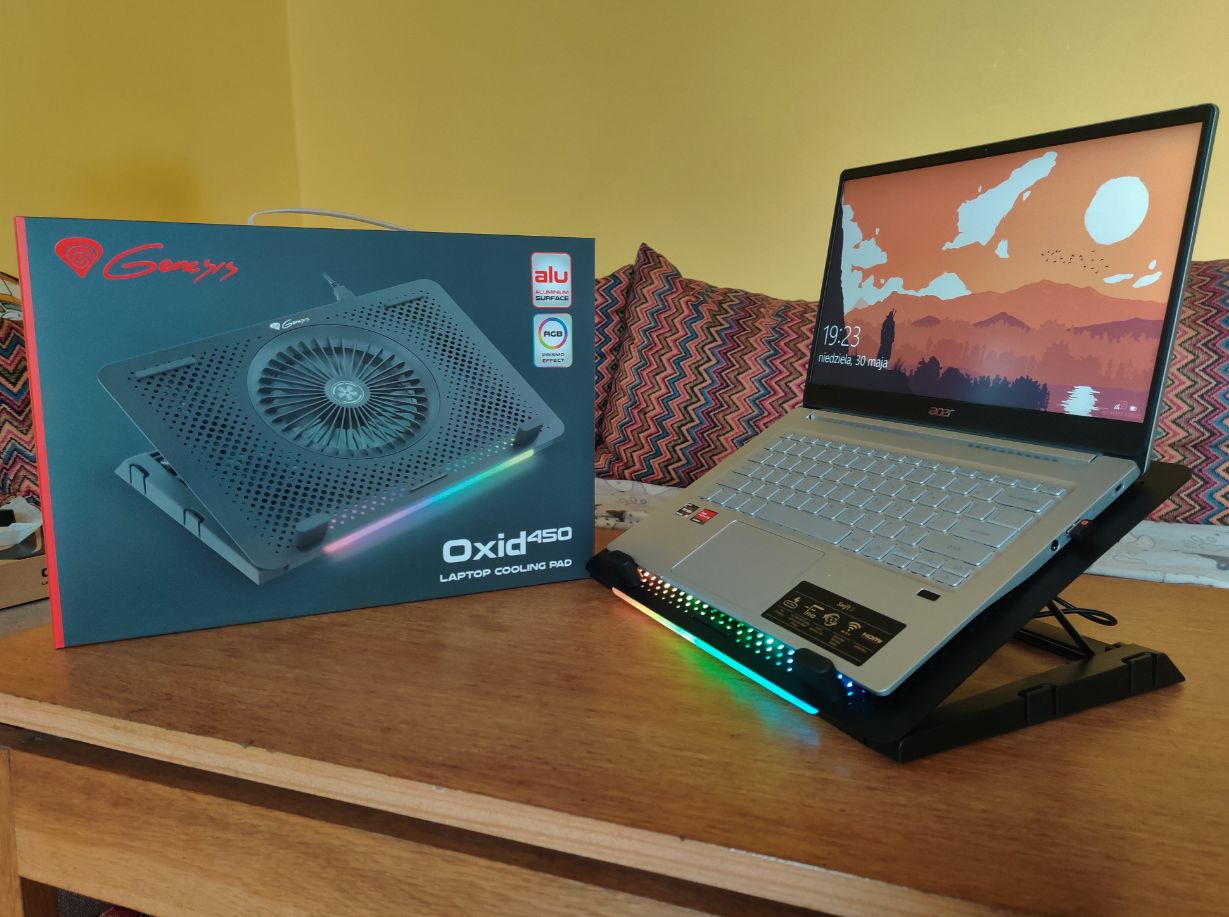 Genesis Oxid 450 RGB - podświetlana podkładka chłodząca do laptopa