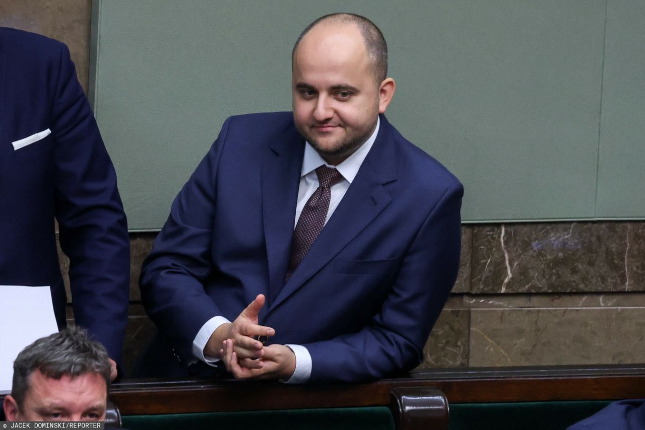 Chciał "zrobić ładne zdjęcie" na dachu Sejmu. Dariusz Matecki: skąd ta afera?