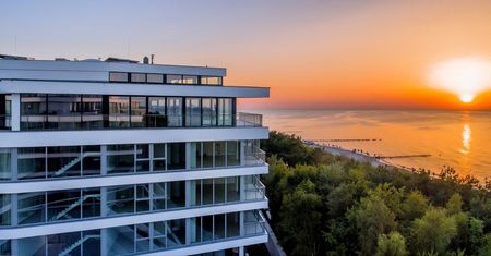 Ten obiekt to duma Mielna. Szeroka plaża tuż za drzwiami, teraz obniżone ceny