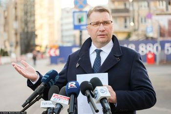 Czarnek chce wyjścia z ETS. Ekspert: To strzał w stopę
