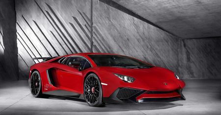 Lamborghini Aventador LP 750-4 Superveloce (2015) - mocniej i lżej