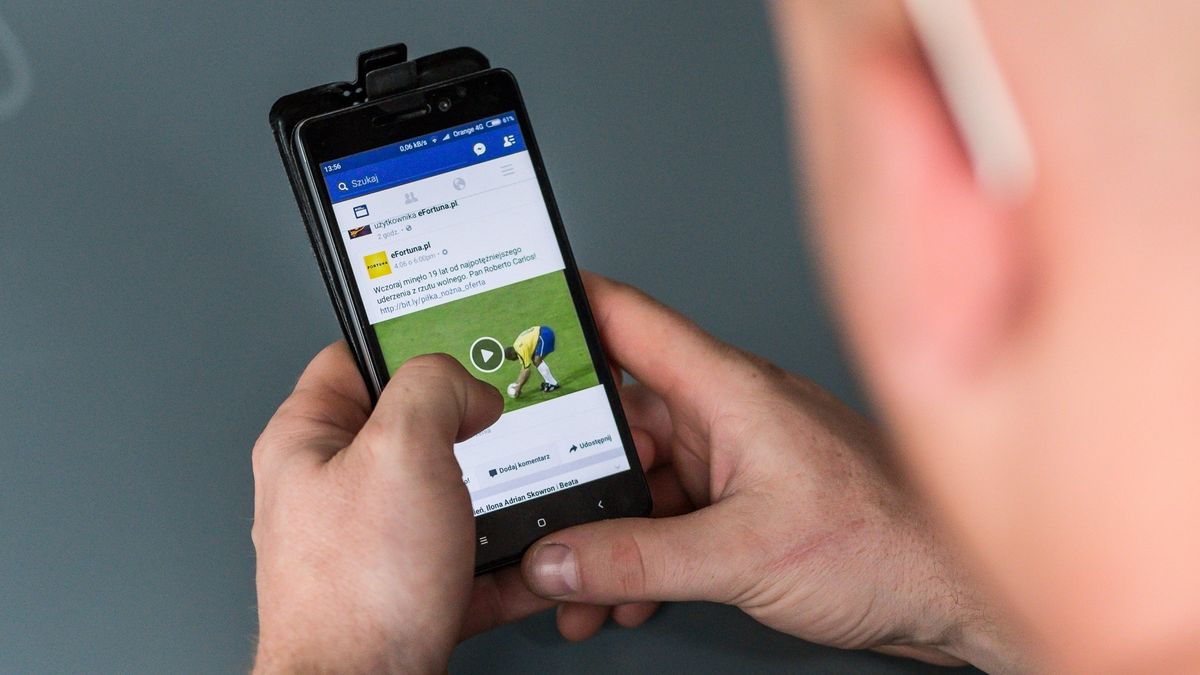 Facebook chce płacić za udostępnianie danych