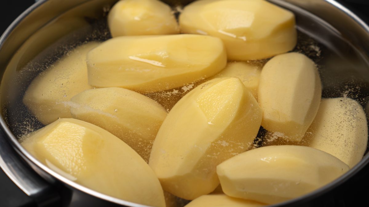 Kiedy solić ziemniaki?