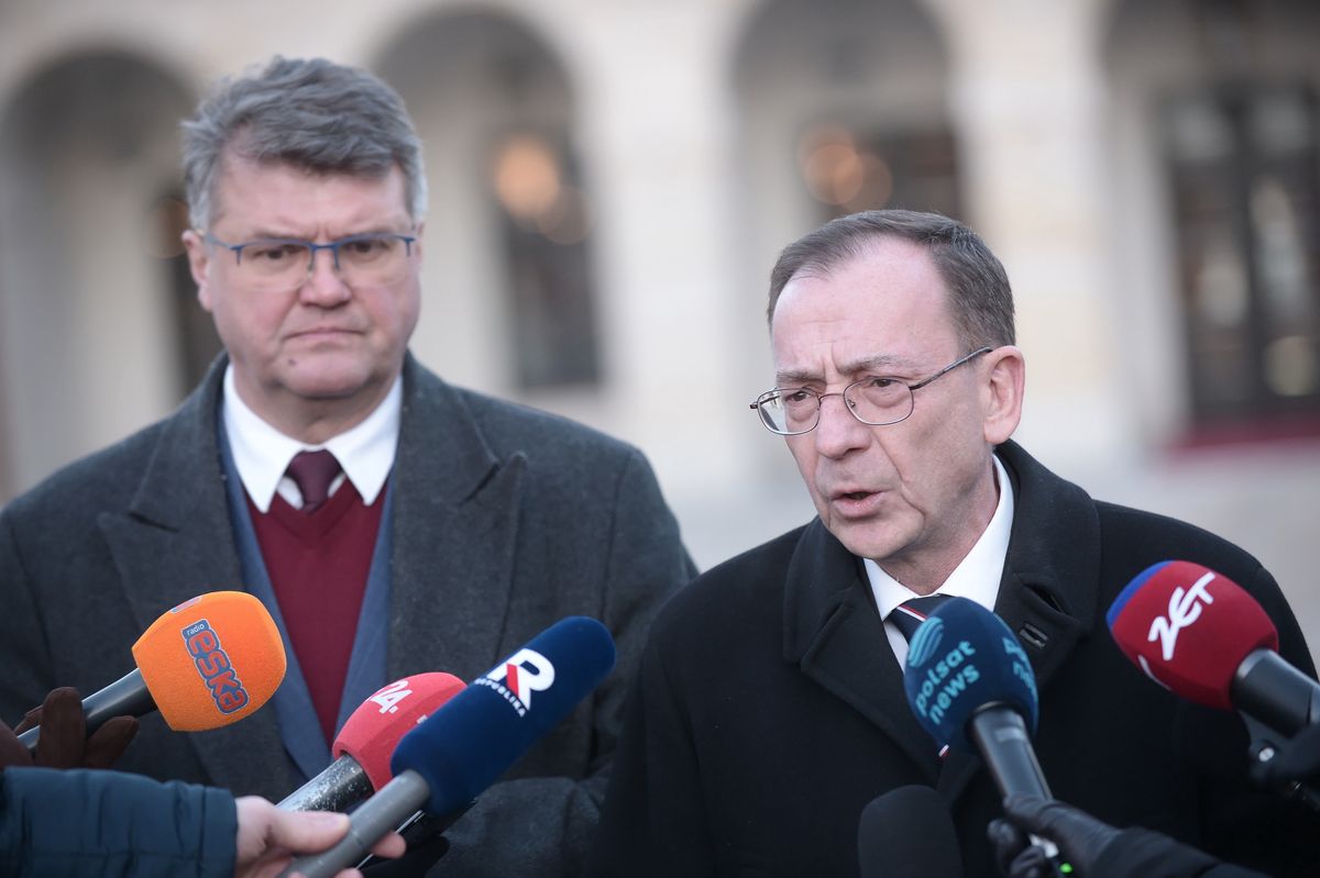 Maciej Wąsik i Mariusz Kamiński zostali skazani prawomocnym wyrokiem za nadużycia władzy. PiS domaga się uwolnienia polityków na mocy ułaskawienia prezydenta