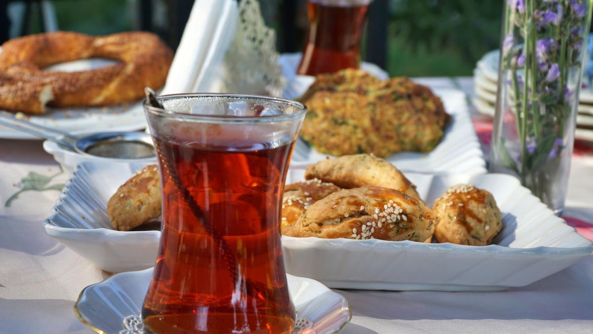 Jak przetrwać upały? Skuteczne sposoby na ochłodzenie i dobre samopoczucie