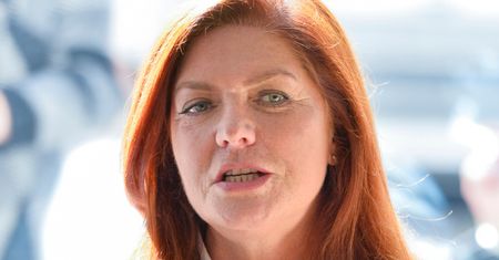 "Nasz nowy dom". Katarzyna Dowbor zdradza SZOKUJĄCE kulisy programu: "Są miejsca, gdzie wyzywa się od ŚMIERDZIELI I BRUDASÓW"