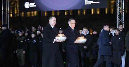 Rocznica stanu wojennego. Duda uderza w media publiczne