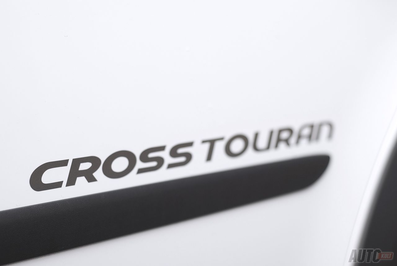 Volkswagen Cross Touran