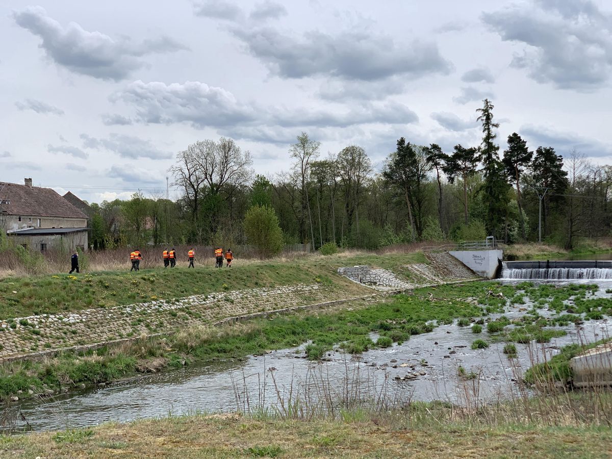 Nowogrodziec. Zaginięcie 3,5-letniego Kacpra. Policja wyznaczyła specjalną strefę