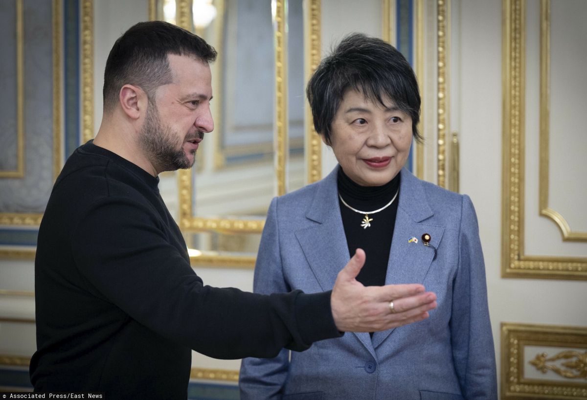 Japońska ministra spraw zagranicznych Yoko Kamikawa i prezydent Ukrainy Wołodymir Zełenski 