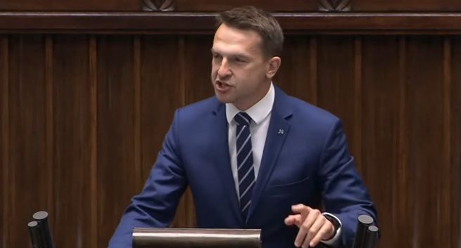 Szef Nowoczesnej zapowiada odebranie „funkcjonariuszom PiS w TVP bezprawnie zarobionych pieniędzy"