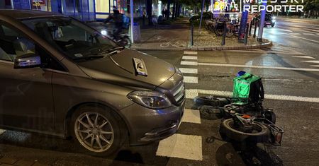 Warszawa. Potrącenie dostawcy jedzenia na rowerze w Śródmieściu. Poszkodowany trafił do szpitala