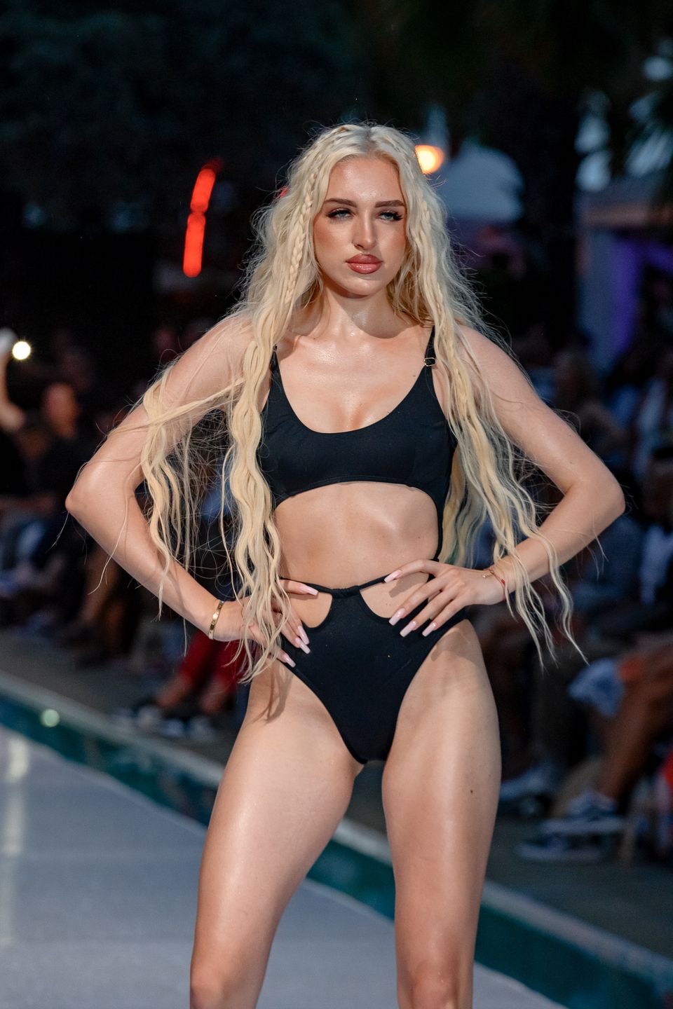 Caroline na pokazie Ladaska Mechelle