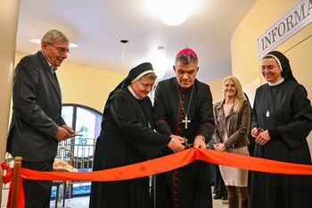 Poznań: Nowa przestrzeń dla potrzebujących. Jadłodajnia Elżbietańskiego Centrum Pomocy Ubogim w nowej odsłonie