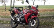 Honda CBR125R – popularny sportowy motocykl na kategorię B